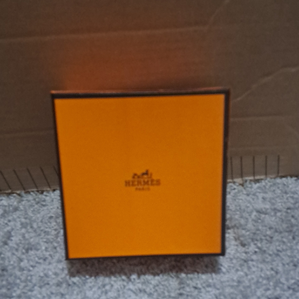 Hermes Orange Box